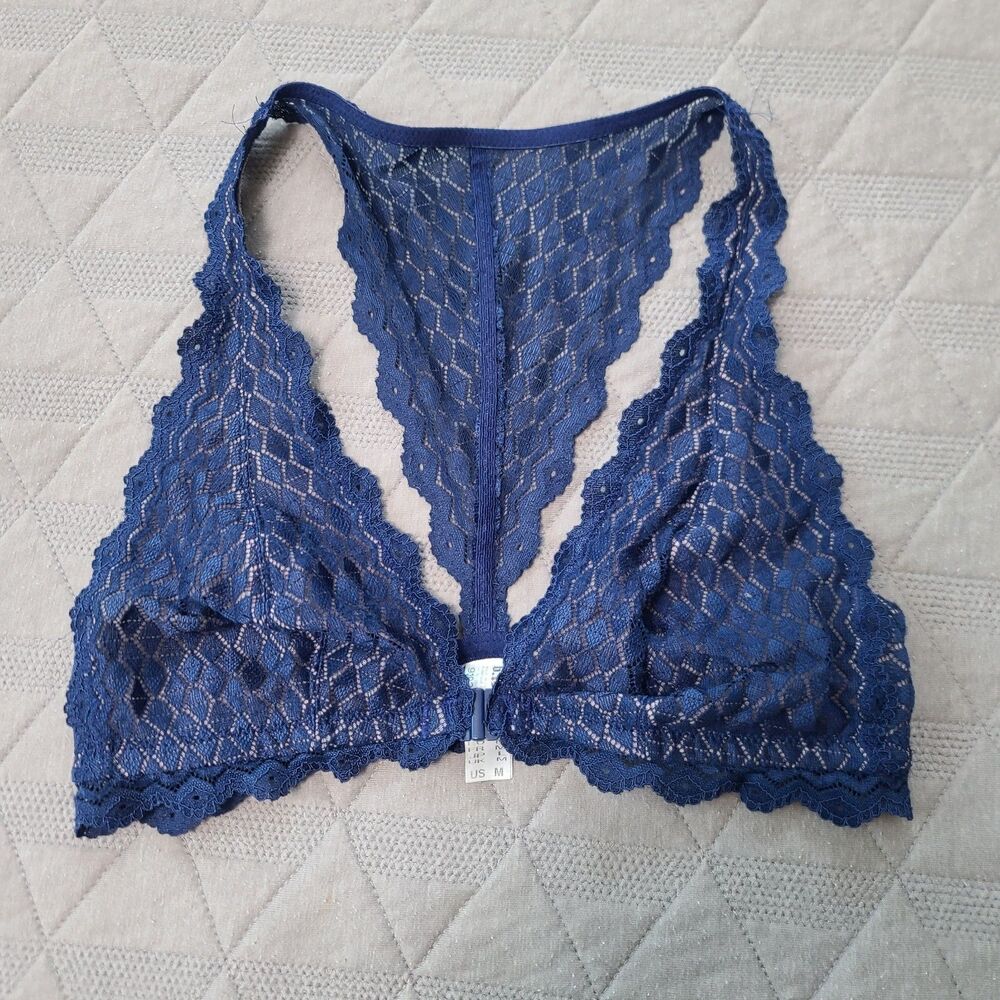 B.Tempt'd by WacoalLove Triangles Lace Bralette Contour 910238 Size Medium